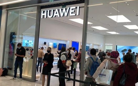 huawei_creteil_soleil.jpg