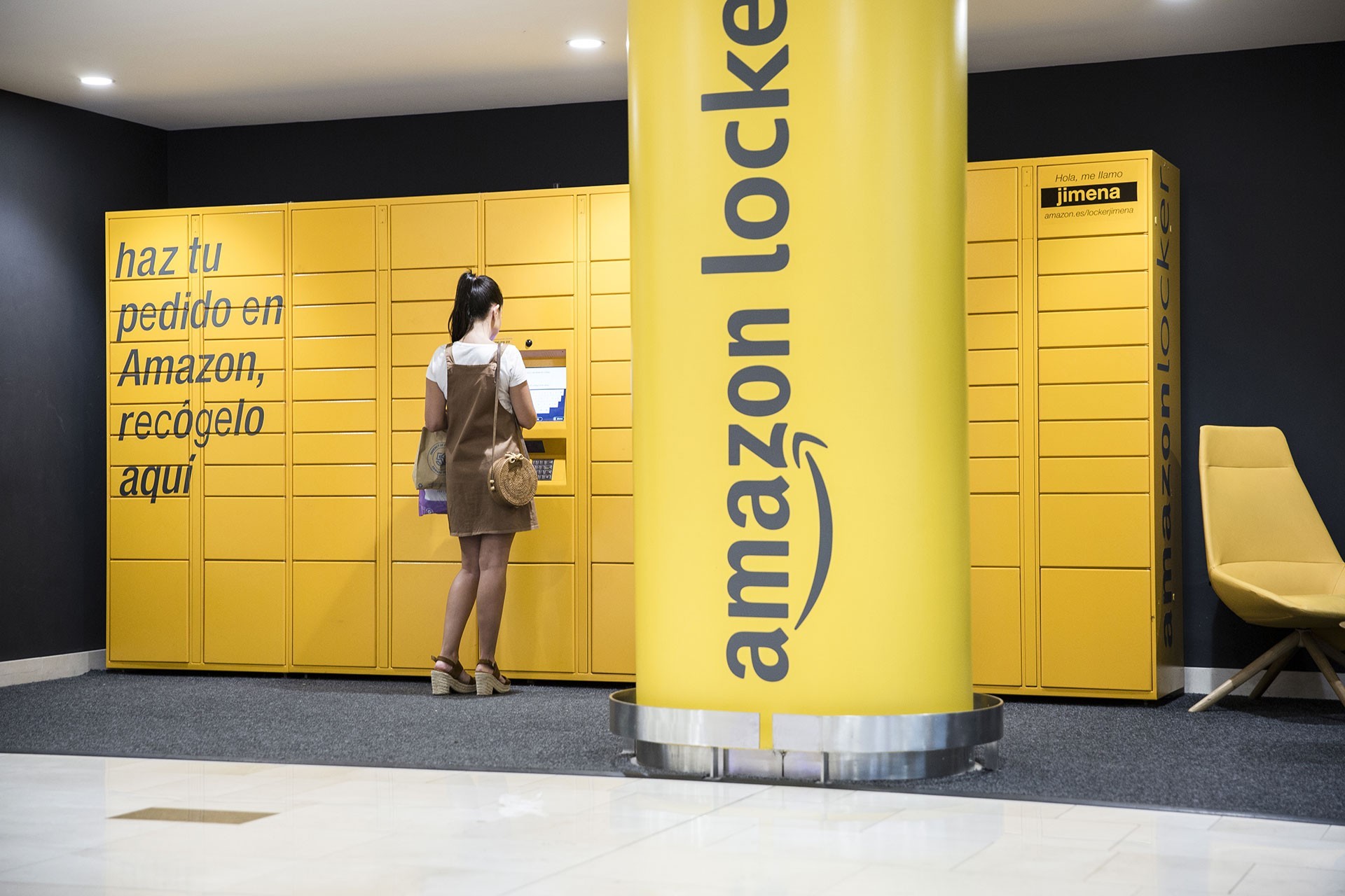 amazon_locker.jpg