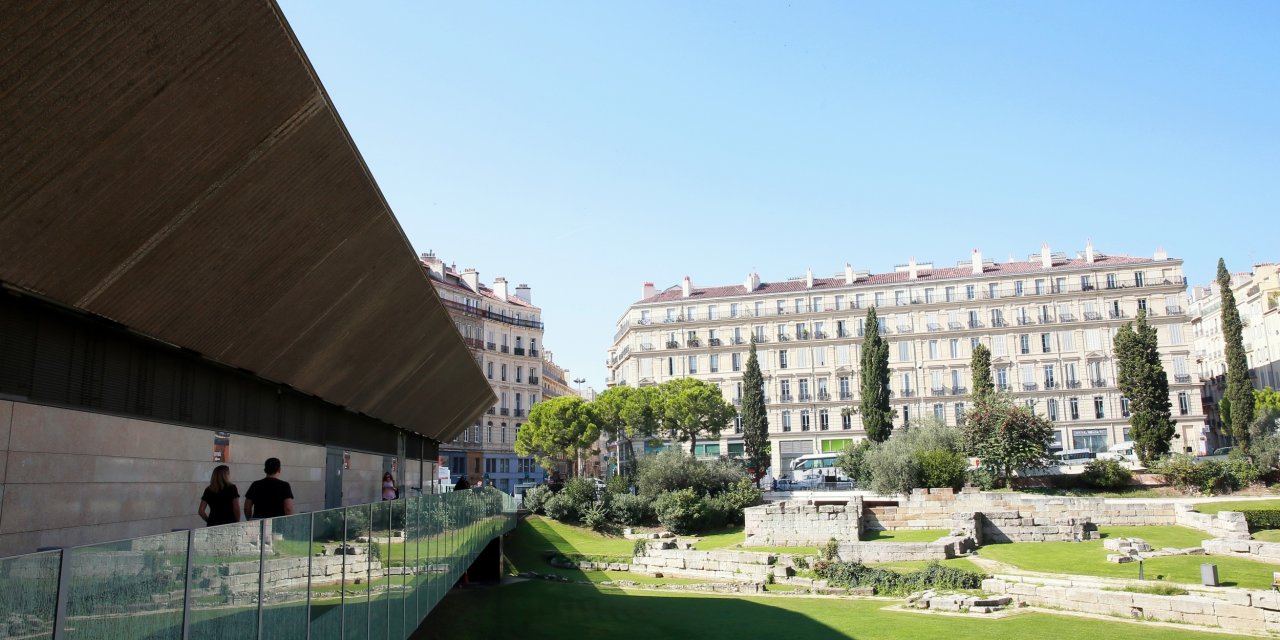 centre_bourse_jardin_antique_0106.jpg